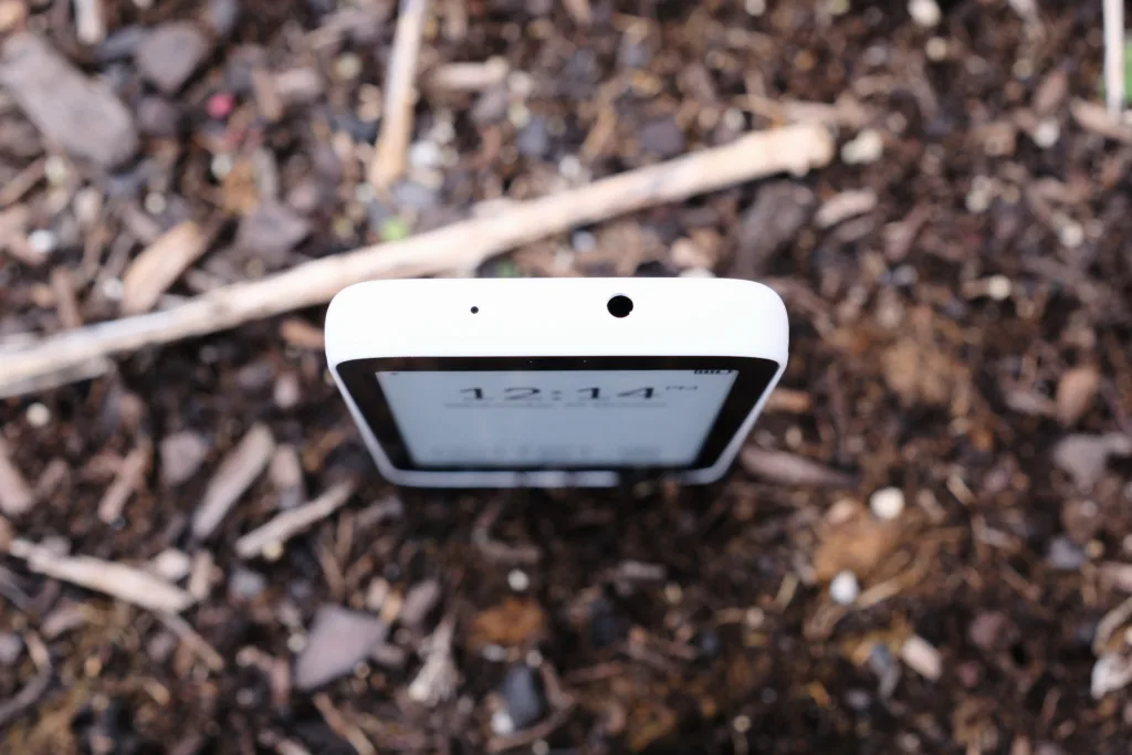 Mudita Kompakt headphone jack