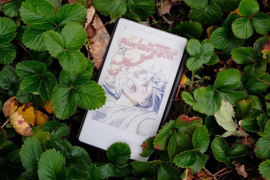 reMarkable Paper Pro reading manga