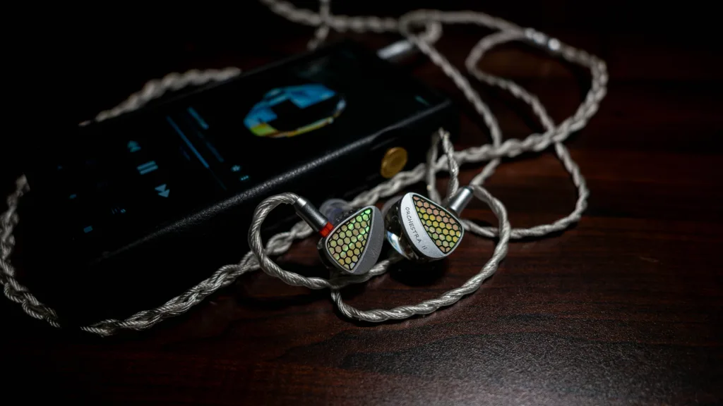 Kiwi Ears Orchestra 2 with stock cable and Shanling M9 Plus DAP