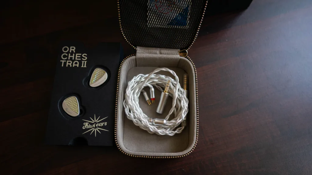Kiwi Ears Orchestra 2 shells with cable in case