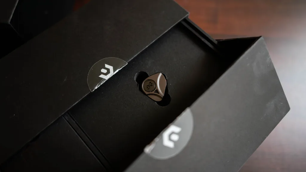 Elysian Apostle 2026 shell viewed from one of the flaps out